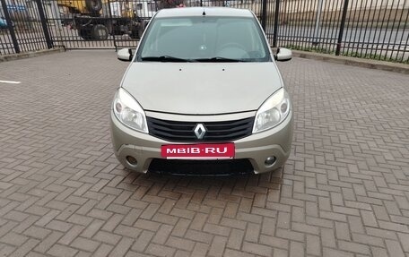 Renault Sandero I, 2012 год, 619 000 рублей, 2 фотография