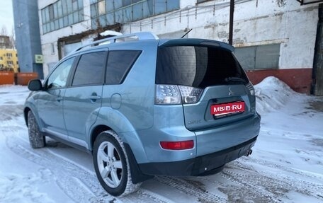 Mitsubishi Outlander III рестайлинг 3, 2006 год, 1 250 000 рублей, 4 фотография