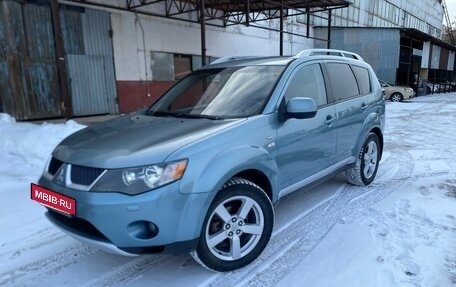 Mitsubishi Outlander III рестайлинг 3, 2006 год, 1 250 000 рублей, 2 фотография