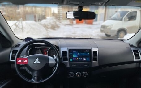 Mitsubishi Outlander III рестайлинг 3, 2006 год, 1 250 000 рублей, 5 фотография