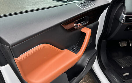 Jaguar F-Pace, 2017 год, 3 399 000 рублей, 16 фотография