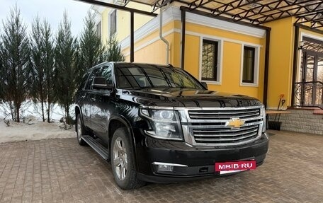 Chevrolet Tahoe IV, 2016 год, 3 850 000 рублей, 2 фотография
