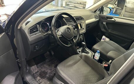 Volkswagen Tiguan II, 2017 год, 2 050 000 рублей, 5 фотография