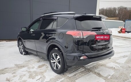 Toyota RAV4, 2017 год, 2 380 000 рублей, 6 фотография