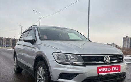 Volkswagen Tiguan II, 2017 год, 2 220 000 рублей, 2 фотография