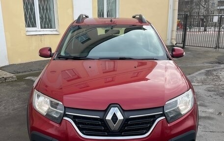 Renault Sandero II рестайлинг, 2019 год, 1 050 000 рублей, 2 фотография