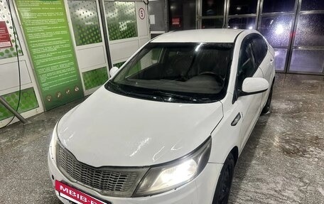 KIA Rio III рестайлинг, 2013 год, 397 000 рублей, 6 фотография