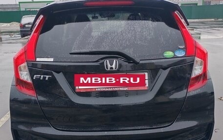 Honda Fit III, 2019 год, 1 250 000 рублей, 10 фотография