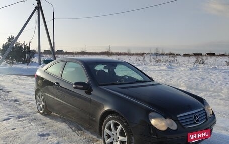 Mercedes-Benz C-Класс, 2003 год, 500 000 рублей, 3 фотография