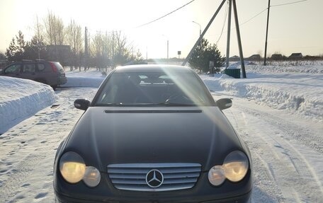 Mercedes-Benz C-Класс, 2003 год, 500 000 рублей, 2 фотография