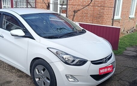 Hyundai Avante, 2012 год, 875 000 рублей, 3 фотография