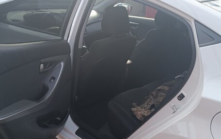 Hyundai Avante, 2012 год, 875 000 рублей, 6 фотография