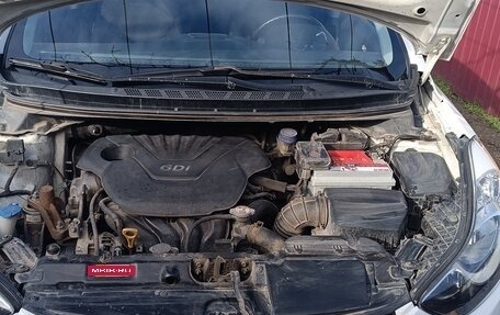 Hyundai Avante, 2012 год, 875 000 рублей, 12 фотография