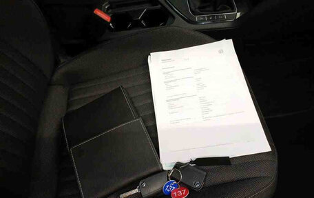 Volkswagen Tiguan II, 2022 год, 2 742 000 рублей, 6 фотография