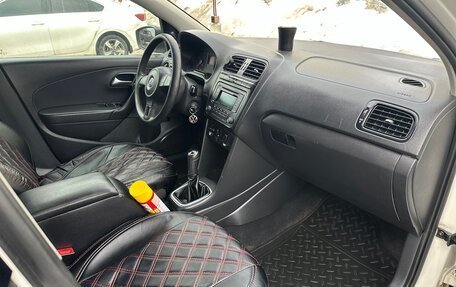 Volkswagen Polo VI (EU Market), 2011 год, 430 000 рублей, 14 фотография