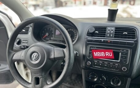 Volkswagen Polo VI (EU Market), 2011 год, 430 000 рублей, 18 фотография