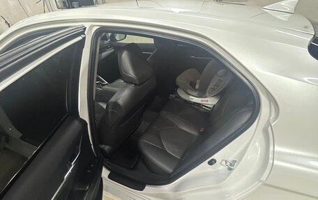 Toyota Camry, 2022 год, 3 300 000 рублей, 7 фотография