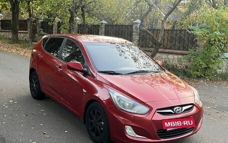 Hyundai Solaris II рестайлинг, 2011 год, 735 000 рублей, 4 фотография