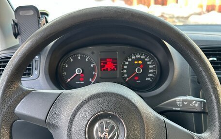 Volkswagen Polo VI (EU Market), 2012 год, 900 000 рублей, 35 фотография