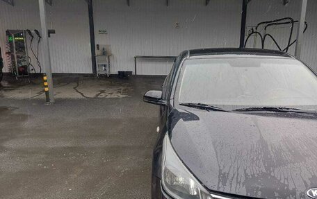 KIA Rio IV, 2018 год, 1 100 000 рублей, 2 фотография