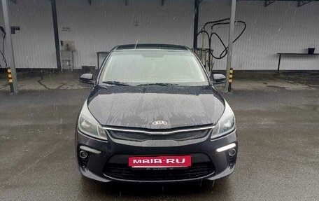 KIA Rio IV, 2018 год, 1 100 000 рублей, 3 фотография