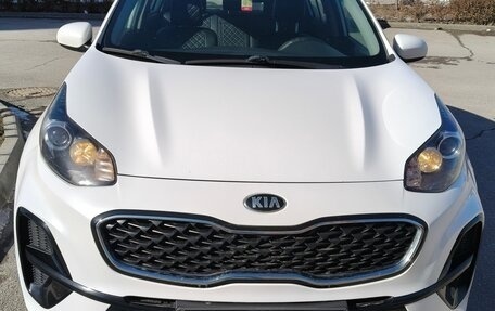 KIA Sportage IV рестайлинг, 2019 год, 1 950 000 рублей, 1 фотография