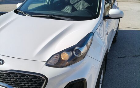 KIA Sportage IV рестайлинг, 2019 год, 1 950 000 рублей, 3 фотография