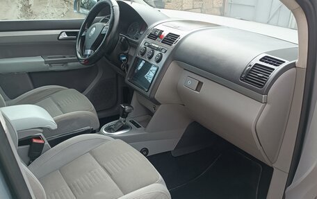 Volkswagen Touran III, 2008 год, 900 000 рублей, 14 фотография