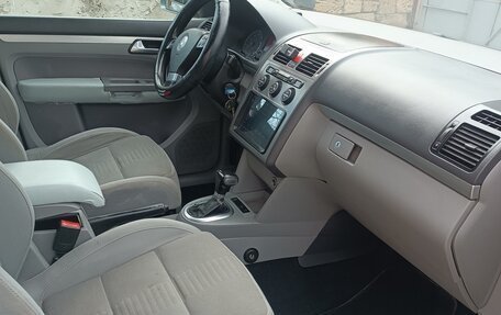 Volkswagen Touran III, 2008 год, 900 000 рублей, 11 фотография