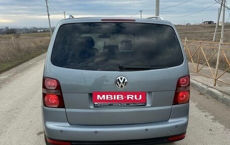 Volkswagen Touran III, 2008 год, 900 000 рублей, 5 фотография