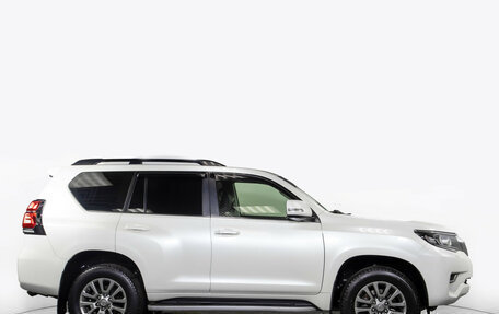 Toyota Land Cruiser Prado 150 рестайлинг 2, 2017 год, 5 478 000 рублей, 3 фотография