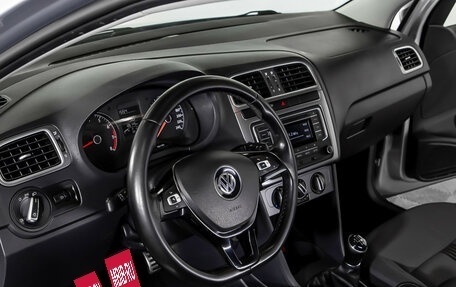 Volkswagen Polo VI (EU Market), 2016 год, 1 168 000 рублей, 10 фотография