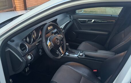 Mercedes-Benz C-Класс, 2011 год, 1 200 000 рублей, 15 фотография