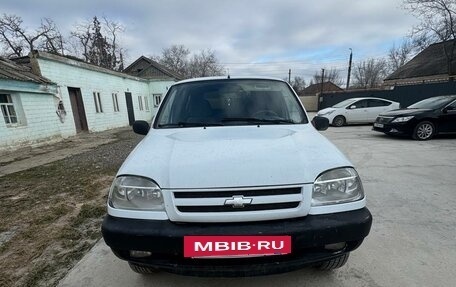 Chevrolet Niva I рестайлинг, 2003 год, 200 000 рублей, 2 фотография