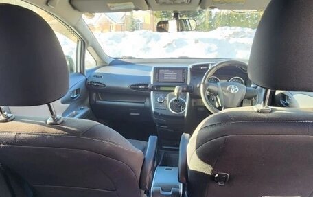 Toyota Wish II, 2009 год, 1 390 000 рублей, 8 фотография