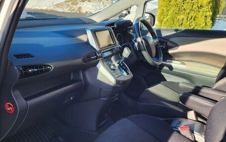 Toyota Wish II, 2009 год, 1 390 000 рублей, 16 фотография