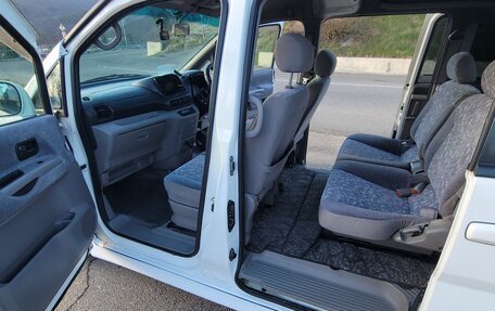 Nissan Serena II, 2001 год, 650 000 рублей, 6 фотография