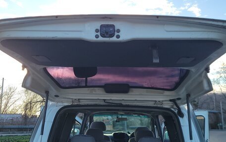 Nissan Serena II, 2001 год, 650 000 рублей, 11 фотография