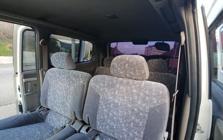 Nissan Serena II, 2001 год, 650 000 рублей, 9 фотография