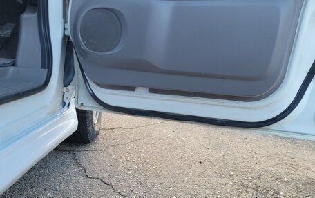 Nissan Serena II, 2001 год, 650 000 рублей, 13 фотография