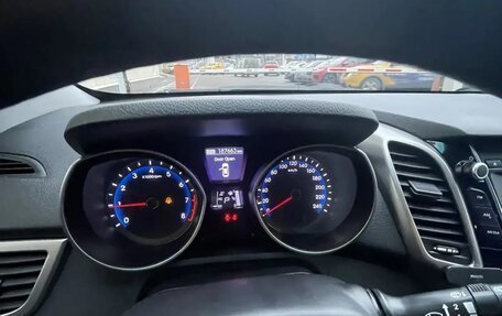 Hyundai i30 II рестайлинг, 2013 год, 1 000 000 рублей, 7 фотография