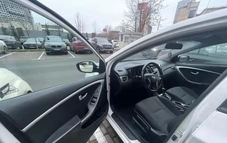 Hyundai i30 II рестайлинг, 2013 год, 1 000 000 рублей, 11 фотография