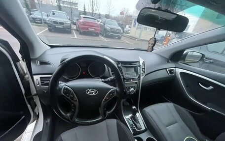Hyundai i30 II рестайлинг, 2013 год, 1 000 000 рублей, 12 фотография