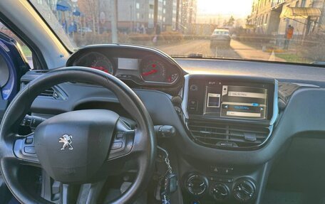 Peugeot 208 II, 2013 год, 450 000 рублей, 17 фотография
