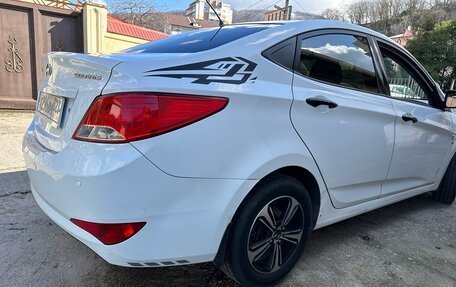 Hyundai Solaris II рестайлинг, 2014 год, 815 000 рублей, 3 фотография