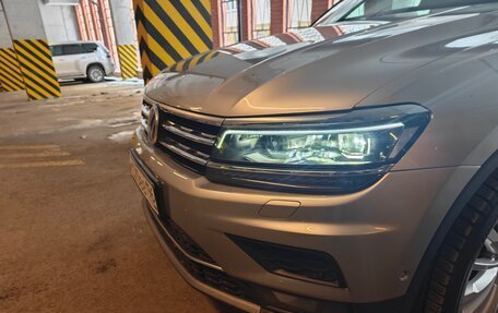 Volkswagen Tiguan II, 2017 год, 1 950 000 рублей, 4 фотография