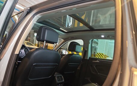 Volkswagen Tiguan II, 2017 год, 1 950 000 рублей, 10 фотография