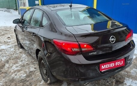 Opel Astra J, 2015 год, 978 000 рублей, 2 фотография