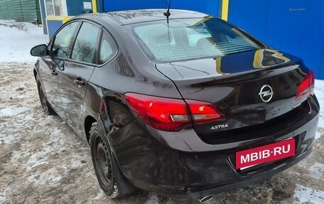 Opel Astra J, 2015 год, 978 000 рублей, 7 фотография