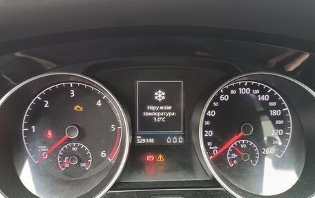 Volkswagen Touran III, 2017 год, 1 850 000 рублей, 9 фотография